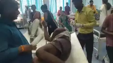 रहुई: भागन बिगहा बाजार में अज्ञात वाहन ने पैदल चल रहे युवक को मारी टक्कर, युवक घायल