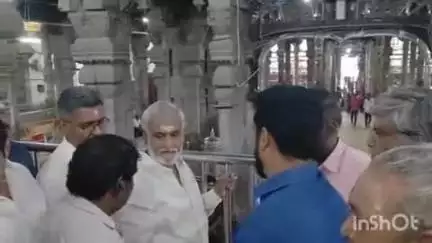 திருப்பரங்குன்றம்: "திருச்செந்தூர் குடமுழுக்கு தமிழிலும் நடத்தப்படும்"- திருப்பரங்குன்றம் கோவில் கும்பாபிஷேக பணிகளை ஆய்வு மேற்கொண்ட அமைச்சர் சேகர்பாபு பேட்டி