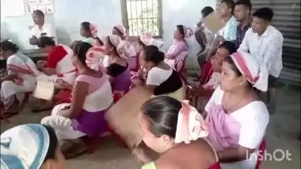 ধেমাজি: ওপৰচেনিয়াত দেউৰী স্বায়ত্ত্ব পৰিষদৰ উদ্যোগত ইচ্চাজিবা আৰে লুচুগাদুবা মুগঁনা গুৰুত্ব পূৰ্ণ সভা, উপস্থিত DAC সাধাৰণ সদস্য