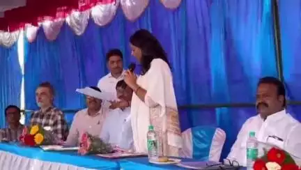 ಪಾವಗಡ: ರ್ಯಪ್ಟೆ ಗ್ರಾಮದಲ್ಲಿ ವಿದ್ಯುತ್  ಉಪಸ್ಥಾವರ ನಿರ್ಮಿಸಲು  ಭೂ ಸ್ವಾಧೀನಕ್ಕೆ ಡಿಸಿ ಅಧ್ಯಕ್ಷತೆಯಲ್ಲಿ ಹುಸೇನ್ ಪುರದಲ್ಲಿ ದರ ನಿರ್ಧಾರ ಸಭೆ