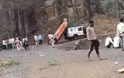 ग्वालियर गिर्द: ग्वालियर: गड्ढे में डूबे युवक का शव मिला, महाराजपुरा की घटना