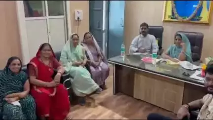 ब्यावरा: ब्यावरा नगर पालिका परिषद में पीआईसी की बैठक आयोजित