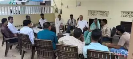 उनियारा: उनियारा के लोगों ने विधायक राजेंद्र गुर्जर की जनसुनवाई में पहुंचकर समस्याओं से कराया अवगत