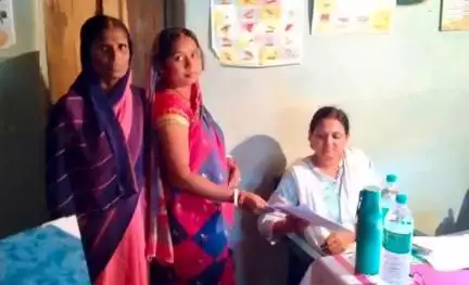 फतेहपुर: हरनादह आंगनबाड़ी केंद्र में कविता सहायिका पद पर निर्विरोध चुनी गईं, चापुड़िया में उम्मीदवार न मिलने से चुनाव रद्द