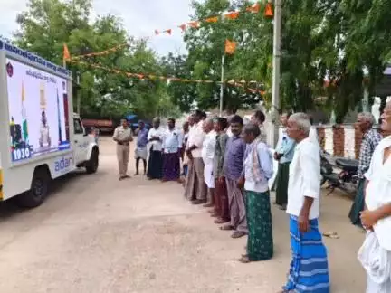 శింగనమల: జంగంపల్లి గ్రామంలో సైబర్ నేరాల పట్ల డిజిటల్ వాహనం ద్వారా ప్రజలకు అవగాహన కల్పించిన సీఐ సత్యబాబు