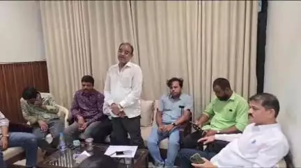 भंडारा: शहरातील विश्रामगृहात राष्ट्रवादी काँग्रेस शरद पवार पक्षाची विस्तारित बैठक