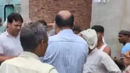 बुढ़ाना: बुढाना तहसील क्षेत्र के गांव बवाना में पानी की टंकी न चलने पर जल निगम के अधिकारी पहुंचे, लिया पानी की टंकी का जायजा