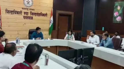 यवतमाळ: शेतकऱ्यांनी खात्याचे नुतनीकरण करुन पिककर्जाचा लाभ घ्यावा: जिल्हाधिकारी विकास मीना