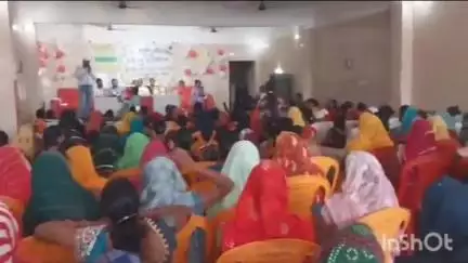 हर्रैया: चिलमा बाजार में ग्रामीण आजीविका मिशन का वार्षिक अधिवेशन आयोजित, महिलाओं को किया गया सम्मानित