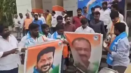 హిమాయత్ నగర్: గాంధీభవన్లో NSUI ఆధ్వర్యంలో సంబరాలు నిర్వహించిన విద్యార్థి నాయకులు
