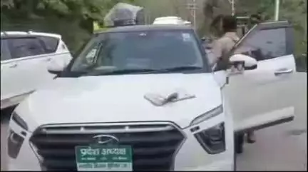 नरेन्द्रनगर: मुनि की रेती के तपोवन में ऑपरेशन लगाम के तहत पुलिस ने दो कार सवार चालकों और एक मोटरसाइकिल को किया सीज