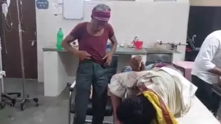 घोड़ाडोंगरी: रैयावाड़ी गांव: जमीनी विवाद में पिता-पुत्र समेत 3 लोगों से मारपीट