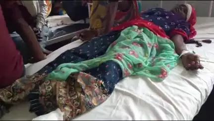 बांसवाड़ा: छोटी सरवन कस्बे में चलते हुए ऑटो से गिरी महिला, सिर पर लगी चोट, एमजी अस्पताल में उपचार जारी