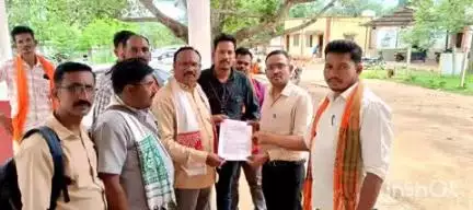 बकावंड: भारतीय किसान संघ ने बकावंड तहसील में किसानों की विभिन्न समस्याओं को लेकर तहसीलदार को मुख्यमंत्री के नाम सौंपा ज्ञापन