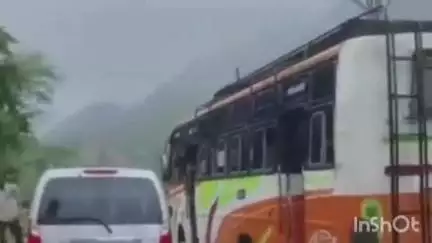 कुम्भलगढ़: राजसमंद-कुंभलगढ़ मार्ग पर अधूरी सड़क बनी आफत, वाहन कीचड़ में धंसे, क्षेत्रवासी परेशान