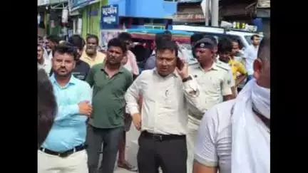 सुपौल: सुपौल शहर में आज भी प्रशासन के सहयोग से नगर परिषद की टीम द्वारा अतिक्रमण हटाओ अभियान जारी