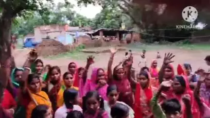 पथरगामा: मंत्री मानव सेवा आश्रम केंद्र राजौन में बच्चों की शिक्षा को लेकर महिलाओं की बैठक