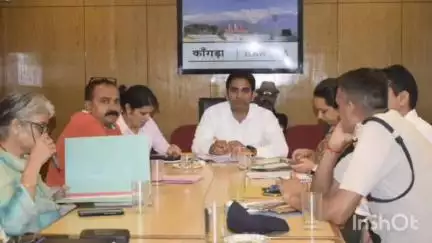 धर्मशाला: मुख्य सचिव की अध्यक्षता में मानसून तैयारियों को लेकर बैठक आयोजित, डीसी कांगड़ा ने लिया भाग