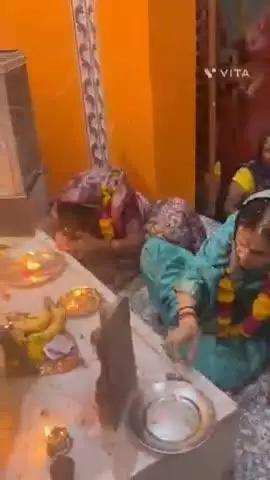 निवाड़ी: निवाड़ी के खंदीया मंदिर में अखिल विश्व गायत्री परिवार द्वारा दीप यज्ञ का आयोजन