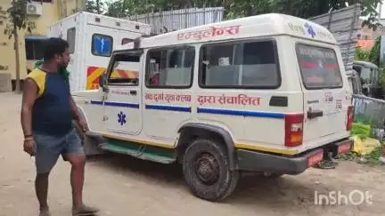 मधेपुरा: दीनापट्टी गांव के बाइक सवार राजाराम कुमार की रोड एक्सीडेंट में जख्मी होने के बाद नेपाल में इलाज के दौरान हुई मौत