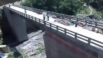 धरवाला: बालू पक्काटाला मार्ग पर निर्माणाधीन नए पुल के दोनों छोर को मुख्य सड़क से जोड़ा गया