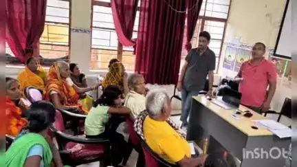 अतरी: सामुदायिक स्वास्थ्य केंद्र अतरी में फाइलेरिया रोगियों को MMDP किट वितरित