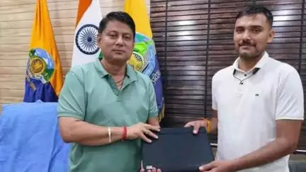 पांवटा साहिब: पावंटा साहिब के सूरजपुर स्थित तिरुपति लाइफसाइंस ने सिरमौर पुलिस को प्रायोजित किए लेपटॉप