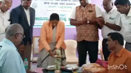 ಮುಳಬಾಗಿಲು: ವಿದ್ಯಾವಂತರಾಗುತ್ತಿದ್ದಾರೆ ಆದರೆ ಸಂಸ್ಕಾರ ಮರೆಯುತ್ತಿದ್ದಾರೆ : ಪಟ್ಟಣದಲ್ಲಿ ಅಪರ ಸಿವಿಲ್ ನ್ಯಾಯಾಧೀಶೆ ರೋಹಿಣಿ