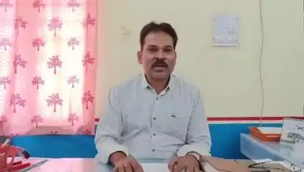నిర్మల్: నిర్మల్ నుంచి మహారాష్ట్రలోని మహూర్ ప్రాంతంలోని పుణ్యక్షేత్రాలకు ఆర్టీసీ బస్సు సౌకర్యం కల్పిస్తున్నట్లు తెలిపిన డీఎం పండరి