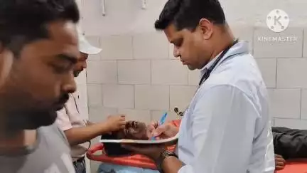 बड़ौद: आलोट-बड़ौद मार्ग पर सड़क दुर्घटना में बाइक सवार गंभीर रूप से हुआ घायल, जिला अस्पताल रेफर