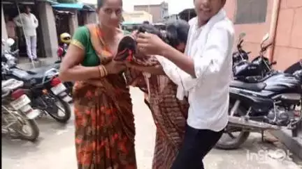 दातागंज: तहसील परिसर में जमीनी विवाद को लेकर महिलाओं के बीच जमकर मारपीट हुई