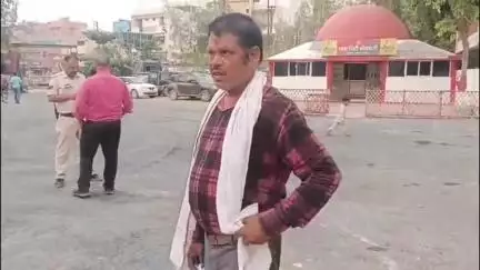 धवारी में ठेला हटाने को लेकर हुई मारपीट, ₹10 हजार छीनने का आरोप