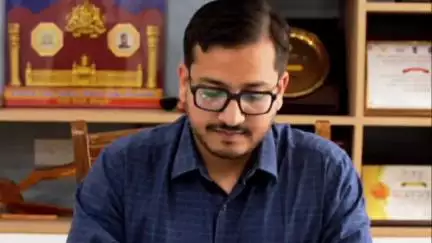 ಕೊಪ್ಪಳ: ಜಿ.ಪಂ ಮುಖ್ಯ ‌ಕಾರ್ಯನಿರ್ವಾಹಕ ಅಧಿಕಾರಿಯಾಗಿ ವರ್ಣಿತ್ ನೇಗಿ ನಗರದಲ್ಲಿ ಅಧಿಕಾರ ಸ್ವೀಕಾರ