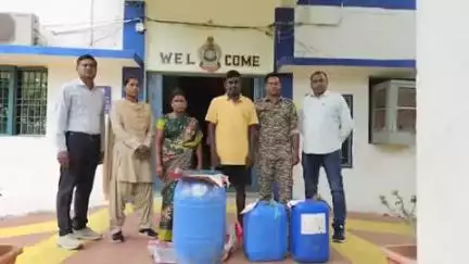राजिम: देवभोग पुलिस ने दो अलग-अलग प्रकरणों में 95 लीटर अवैध ताड़ी मादक द्रव्य पदार्थ मदिरा के साथ 2 आरोपियों को किया गिरफ्तार