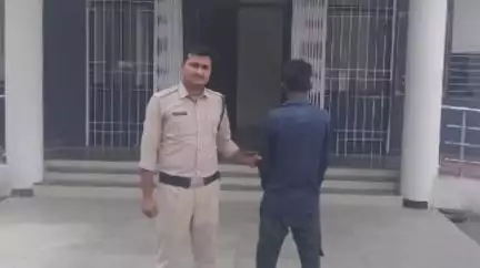 चितरंगी: चितरंगी पुलिस की अवैध मादक पदार्थ के विरुद्ध कार्रवाई, 36 सीसी कोडिंग युक्त कोरेक्स ज़ब्त