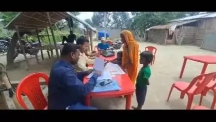 कुमारखंड: कुमारखंड प्रखंड: विभिन्न पंचायतों के अनुसूचित जाति टोला में सरकार द्वारा विशेष विकास शिविर आयोजित