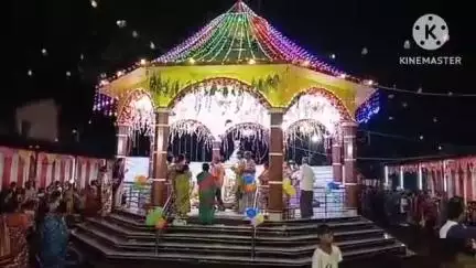 বাঁকুড়া ১: লারবাজার কামারপাড়া হরিনাম সংকীর্তন এর অষ্টমঙ্গলাা ইপলক্ষে অন্নপ্রসাদ খাওয়ানো হলো