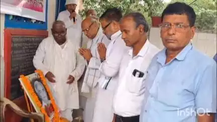 सासाराम: सासाराम के पोस्ट ऑफिस चौराहा पर जयंती समारोह कार्यक्रम का आयोजन किया गया
