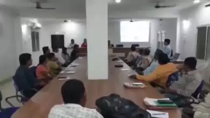 ରାୟଗଡା: ଗୁଡାରି ବ୍ଳକ କାର୍ଯ୍ୟାଳୟ ପରିସରରେ ପ୍ରାକୃତିକ ବିପର୍ଯୟ ପରିଚାଳନା ନିମନ୍ତେ ଟେବୁଲ ଟପ ଅଭ୍ୟାସ କାର୍ଯ୍ୟକ୍ରମ ଅନୁଷ୍ଠିତ