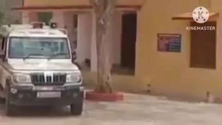 टोंक: अलवर जिले की पुलिस के सहयोग से आरोपी भोल्या उर्फ शैतान मीणा गिरफ्तार, हत्या-चोरी समेत 20 केसों में है वांछित