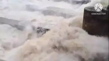 বাঁকুড়া ১: বর্ষার শুরু হতেই দুর্গাপুর ব্যারেজ থেকে জল ছাড়া হলো ৪১ হাজার ৬০০ কিউসেক, বাঁকুড়া জেলা প্রশাসন সূত্রে এমনটাই জানা যায়