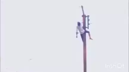 आरोन: आरोन में विद्युत मेंटेनेंस के दौरान करंट लगने से बिजली कर्मचारियों की मौत, वारिसों को ₹4 लाख की सहायता राशि दी गई