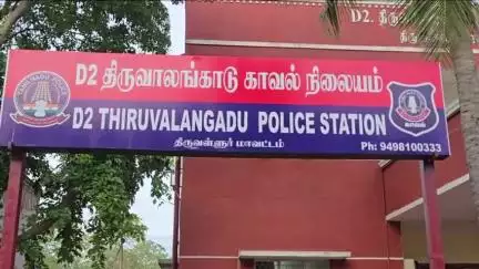 திருத்தணி: திருவாலங்காடு அருகே  திருமண விவகாரத்தில் சிறுவன் கடத்தப்பட்ட வழக்கில் மேலும் ஒரு கார் பறிமுதல்