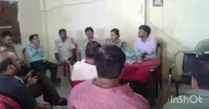 महुआ: महुआ अनुमंडल के जंदाहा थाना परिसर में महुआ एसडीओ की अध्यक्षता में जनसंवाद कार्यक्रम का आयोजन