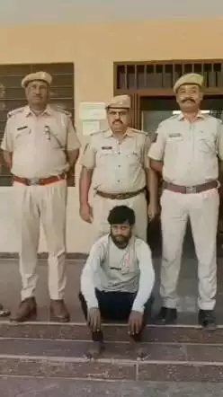 मीरका बसाई में सास की हत्या के आरोप में दामाद को किया गिरफ्तार, आरोपी ने पत्नी और सास पर कुल्हाड़ी से किया था हमला