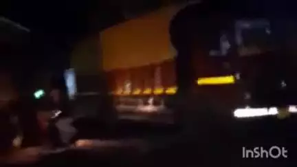 इगलास: इगलास में अवैध सप्लाई के लिए जा रहे सरकारी राशन के गेहूं को पुलिस प्रशासन की टीम ने पकड़ा