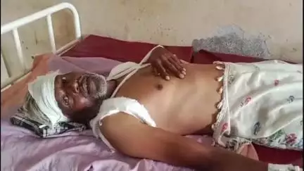 बुरहानपुर नगर: बुरहानपुर केराला के पास अज्ञात वाहन ने मोटरसाइकिल सवार मजदूर को टक्कर मारी, ज़िला अस्पताल में भर्ती