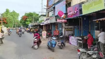 ஆரணி: பழைய பேருந்து நிலையம் பின்புறம் இரண்டு கடைகளின் பூட்டை உடைத்து ₹6200 திருடிய மர்ம நபர்கள்