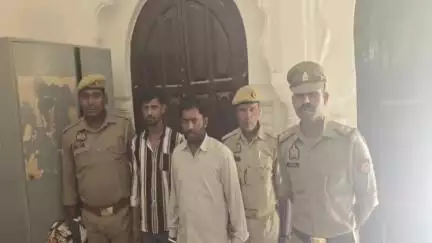 चरखारी: खरेला थाना पुलिस टीम ने गैर इरादतन हत्या के मामले में ग्राम शिवहर के पास से 2 वांछित अभियुक्तों को किया गिरफ्तार