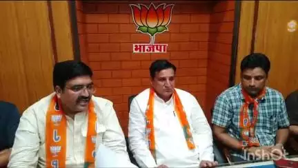 चूरू: वंदे गंगा जल संरक्षण को लेकर चूरू विधायक ने पूर्व नेताप्रतिपक्ष के आवास पर की प्रेस कॉन्फ्रेंस